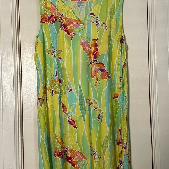 Mango Bay Tunic Novelty Butterflies with Sequins V-Neck w/ Small Side Slit Sz XL - Picture 2 of 9